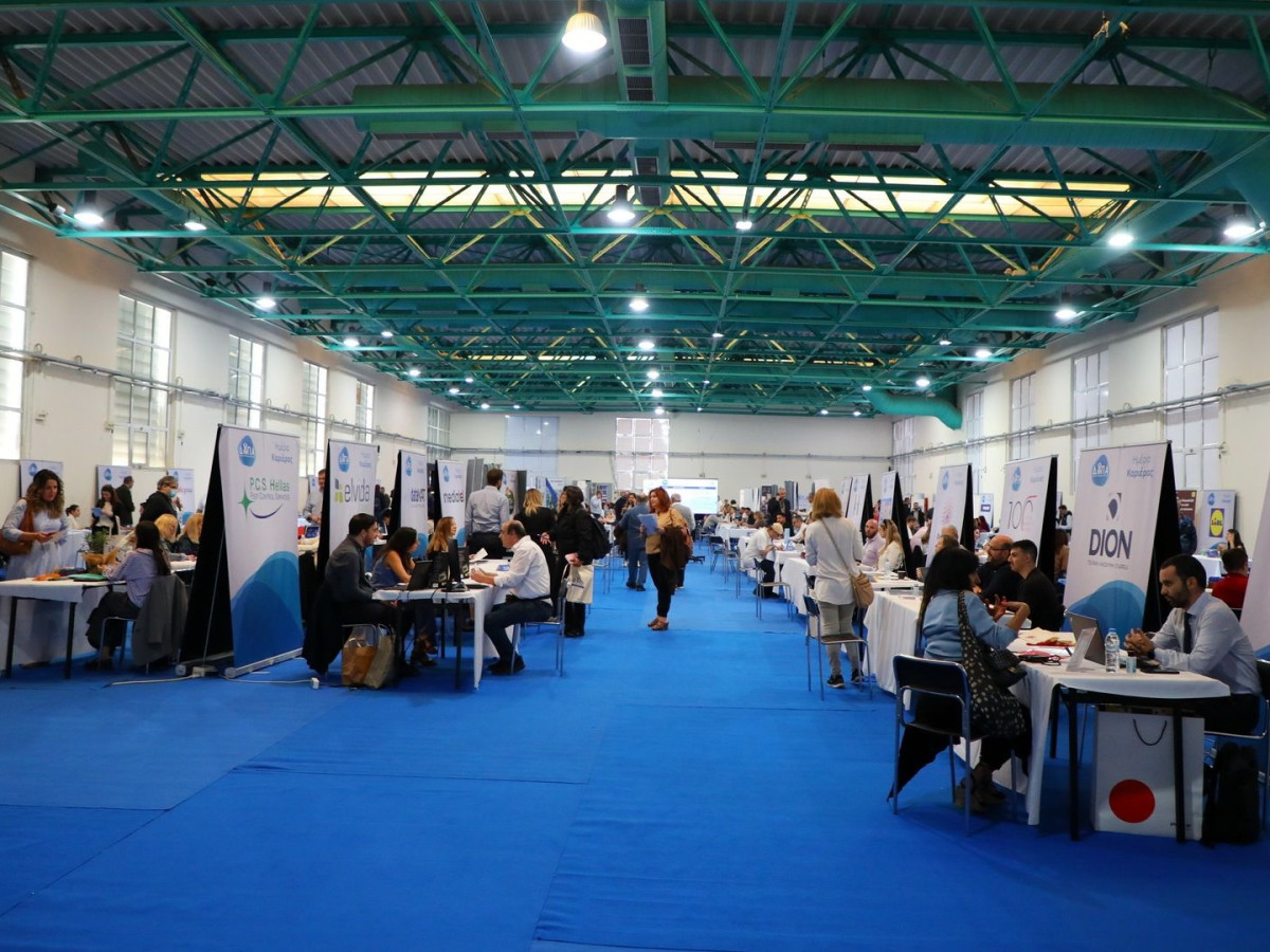 ΔΥΠΑ: 3.500 θέσεις εργασίας σε μία ημέρα – 140 επιχειρήσεις ψάχνουν προσωπικό στην Αθήνα | Επικαιρότητα στο LivePress.gr