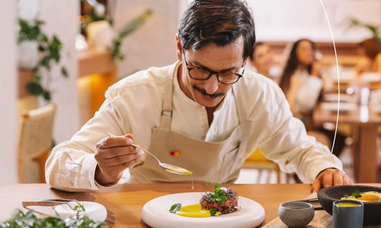 Around the table: Γιορτινά ραντεβού με γεύση υψηλής γαστρονομίας