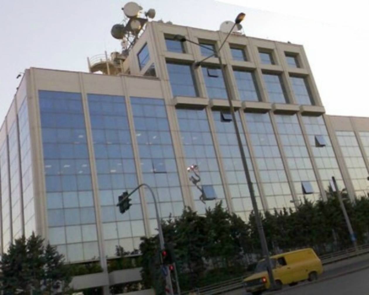 Συνεχίζονται οι περικοπές στον ΣΚΑΙ