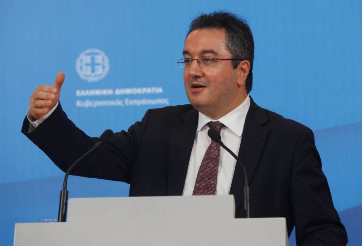 Αντιδράσεις για το μπρίφινγκ