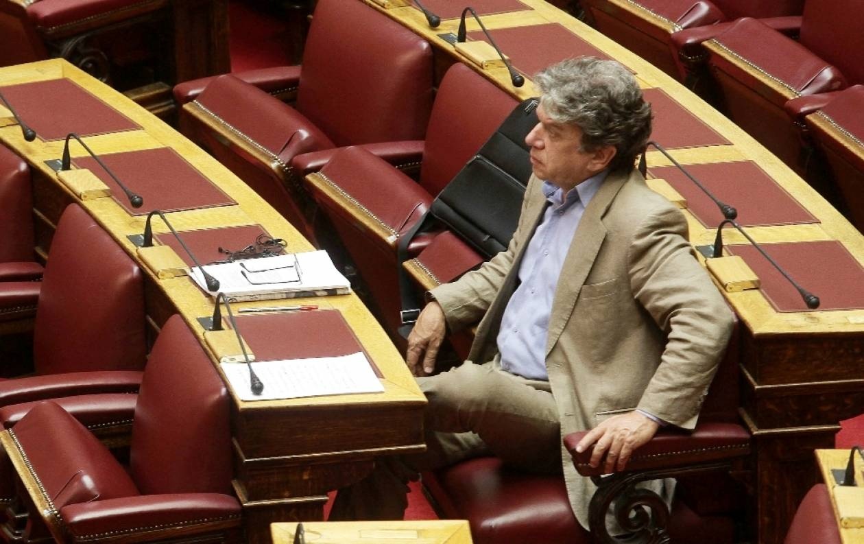 Γιάννης Βούρος: «Δεν παραιτούμαι»