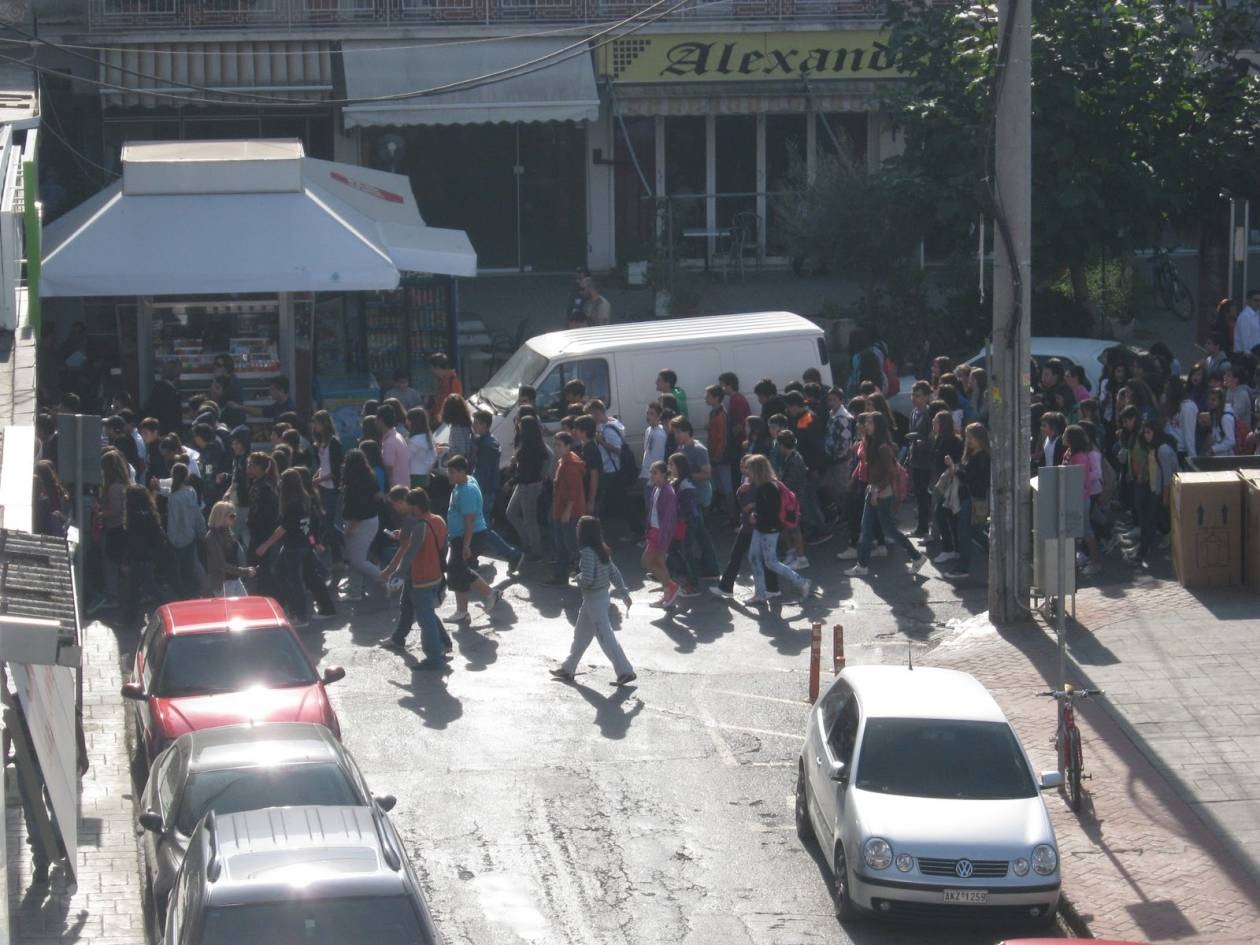 Στους δρόμους της Τρίπολης οι μαθητές