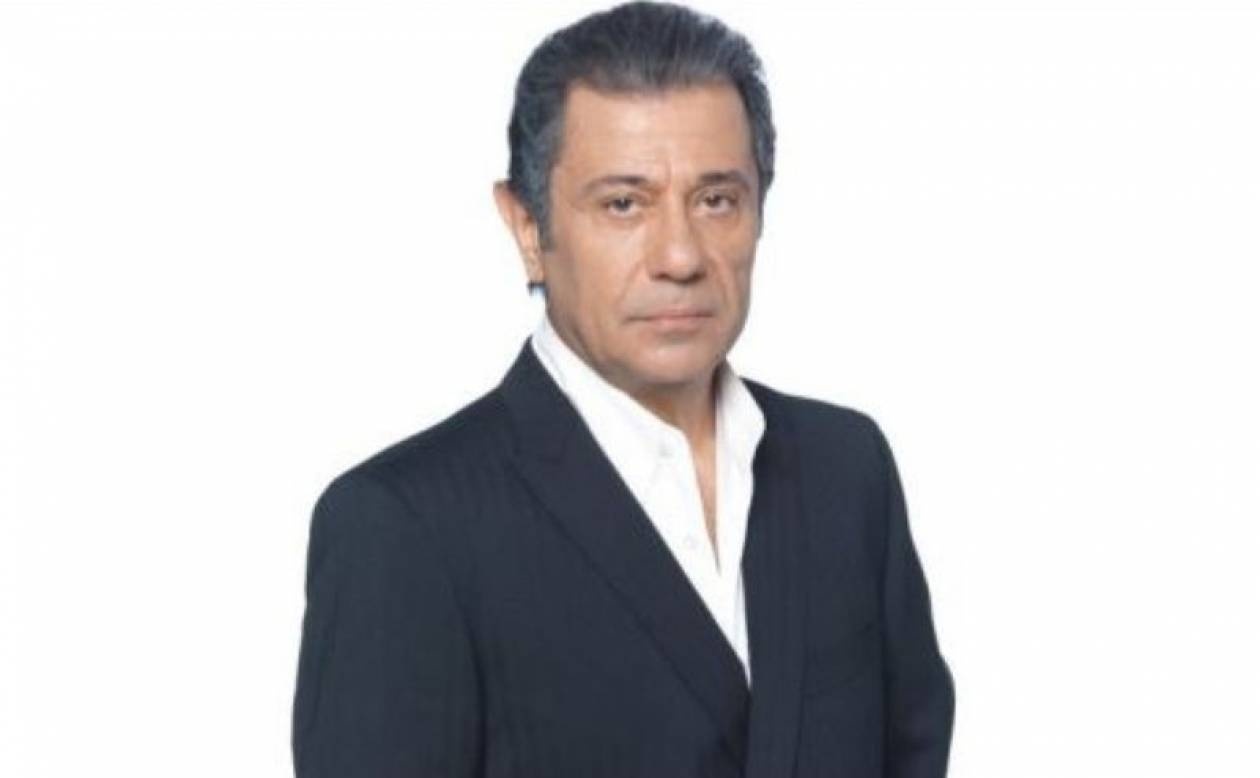 Σφίγγει ο κλοιός γύρω από τον Ρούσο