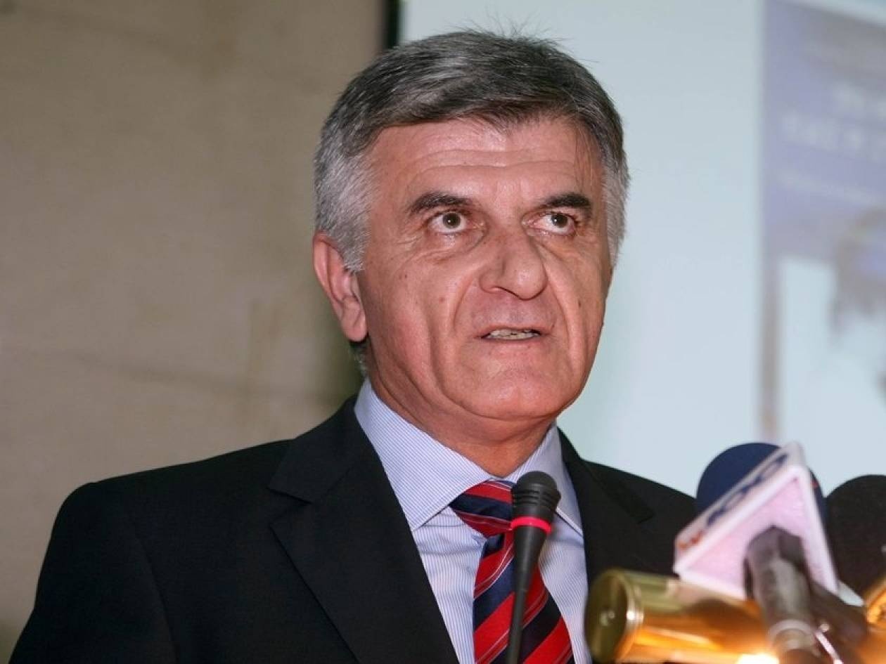 "Ήρεμος και νηφάλιος" ο Πετσάλνικος