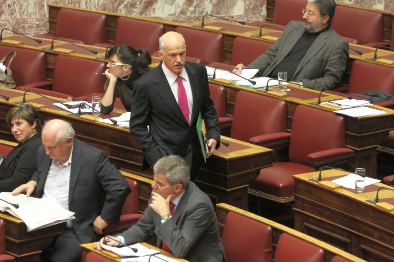 Στελέχη του ΠΑΣΟΚ συναντά ο Γ. Παπανδρέου