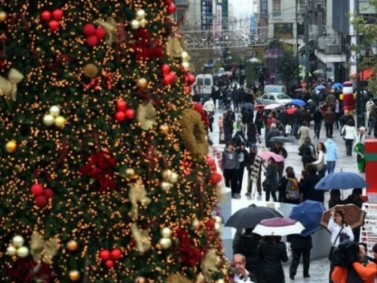Η Αθήνα «ντύνεται» από σήμερα γιορτινά
