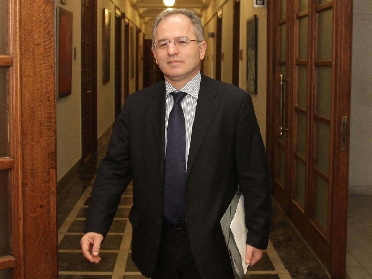 Μπεγλίτης εναντίον Καρατζαφέρη