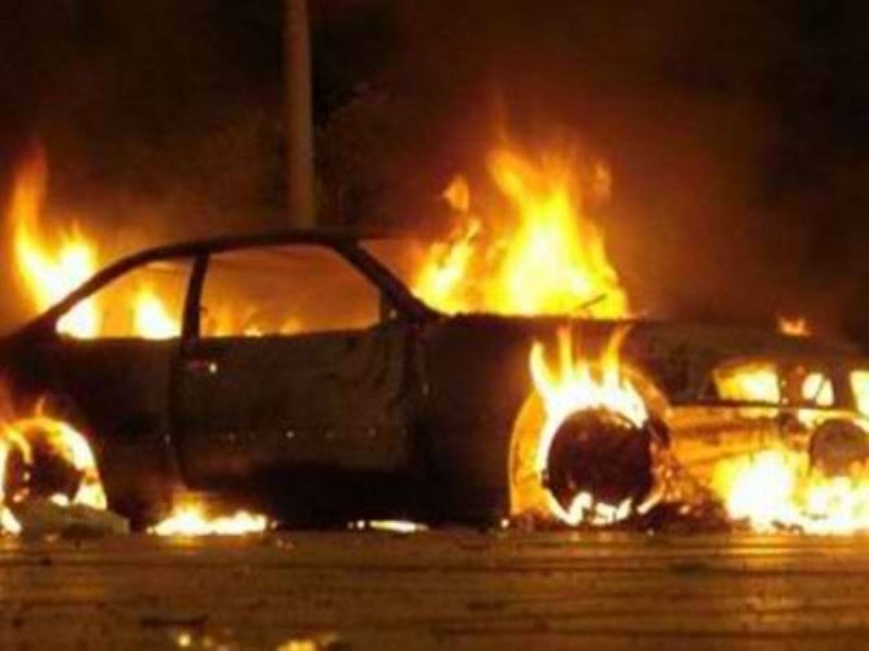 Πυρκαγιά σε αυτοκίνητο στην Πεύκη