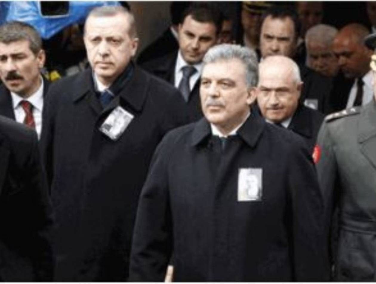 Στα κατεχόμενα η κηδεία του Ραούφ Ντενκτάς