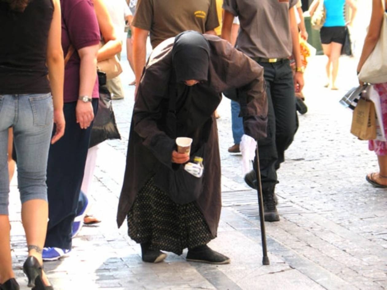Από την επαιτεία στις χειροπέδες