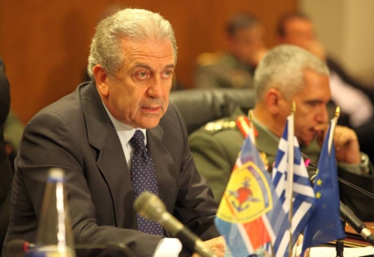 Ανασχηματισμό ζητά ο Αβραμόπουλος