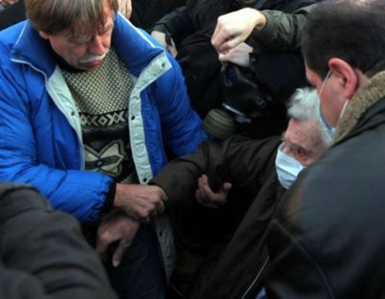 Σε λιπόθυμη κατάσταση ο Μ. Θεοδωράκης