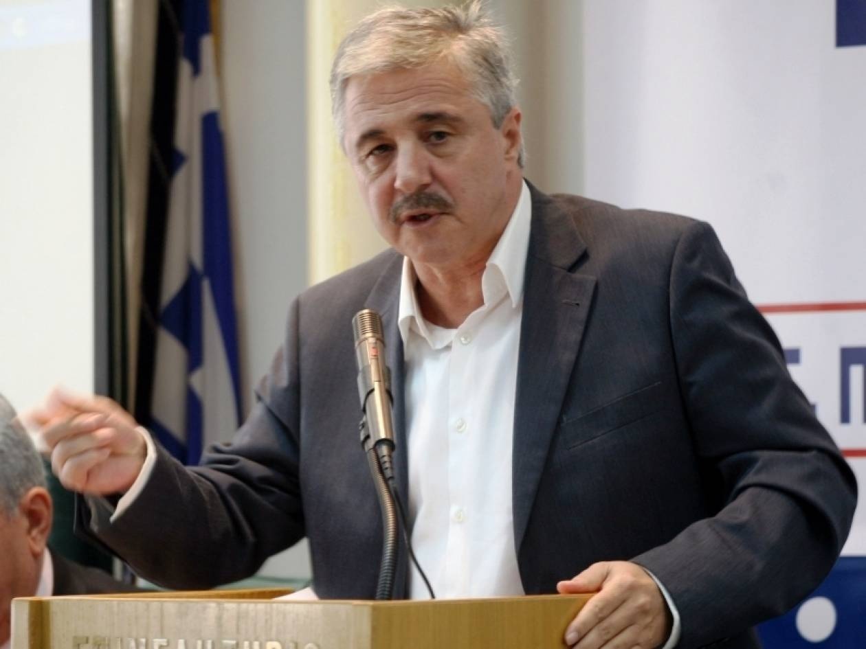Αγανακτισμένοι κατά του Γιάννη Μανιάτη