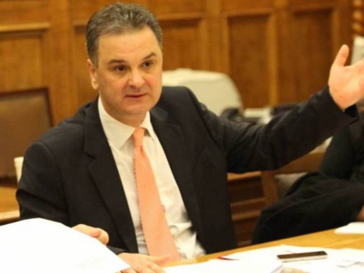 Ούτε ο Ξυνίδης θα είναι υποψήφιος