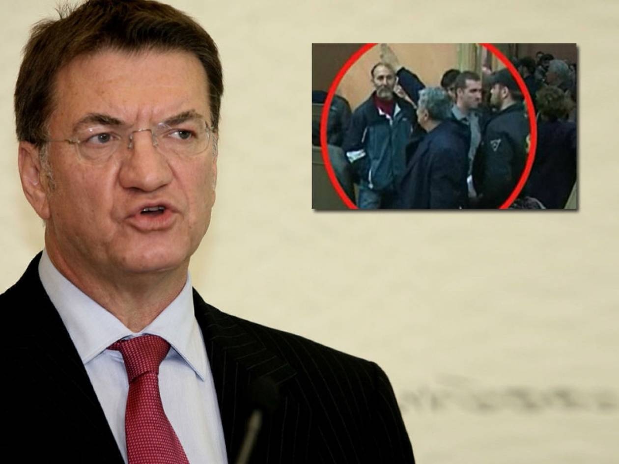Όλοι μια γροθιά κατά της Χρυσής Αυγής