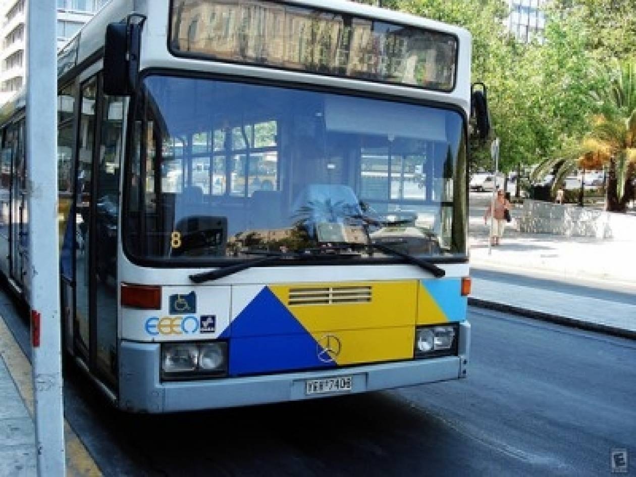 Ελεγκτής φώναξε στους επιβάτες «εγέρθητι»
