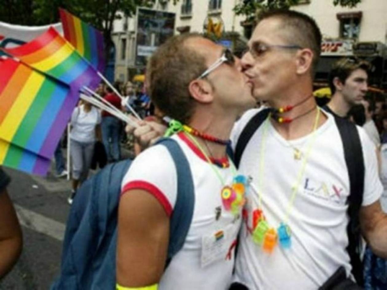 Θεσσαλονίκη: Αυγά και ξύλο στο Gay Pride