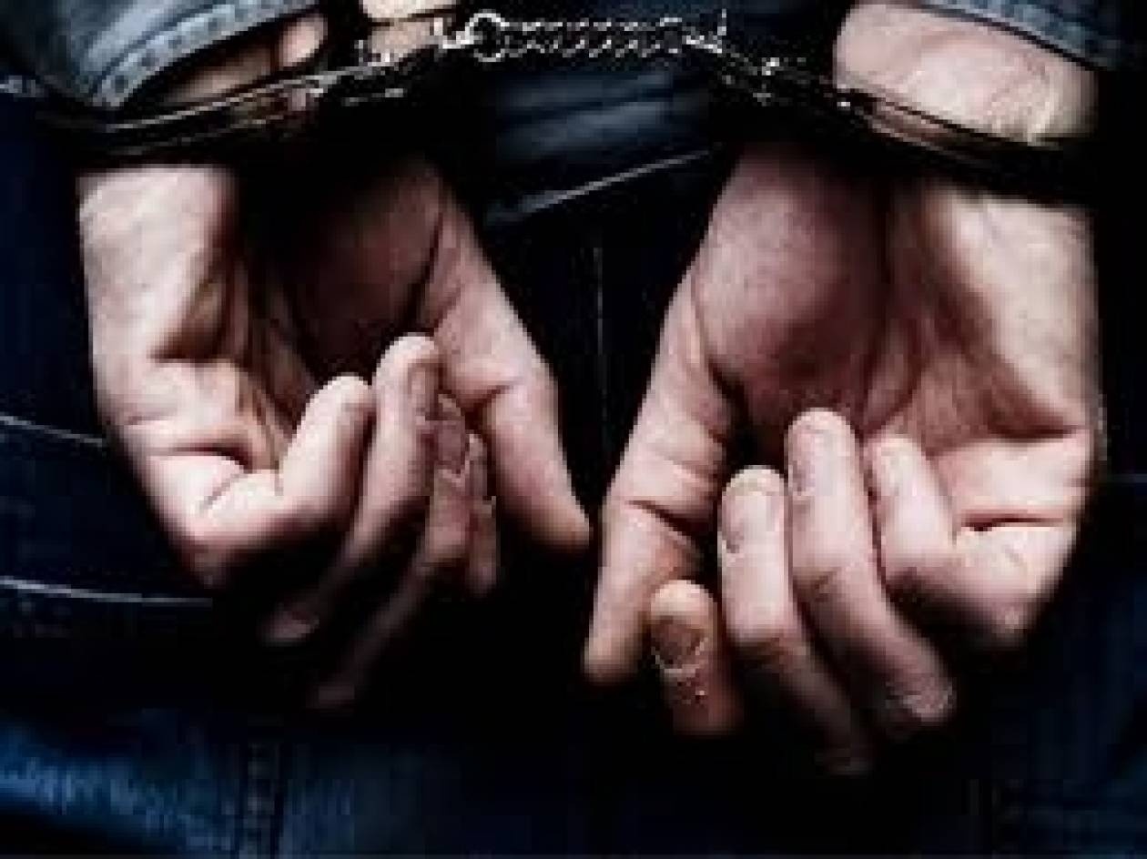 Συνέλαβαν το δολοφόνο 11 χρόνια μετά