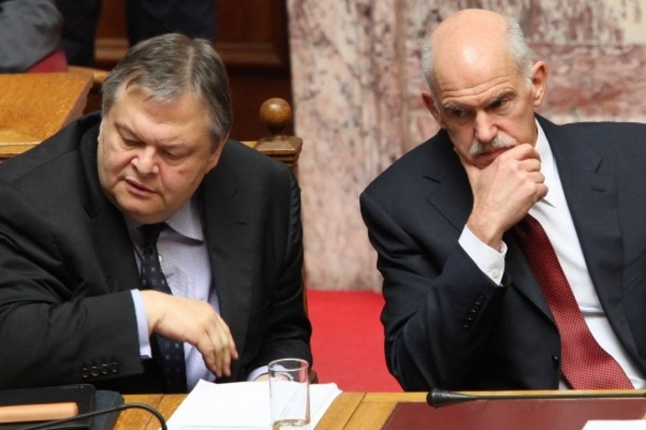 Ανελέητος πόλεμος Παπανδρέου – Βενιζέλου