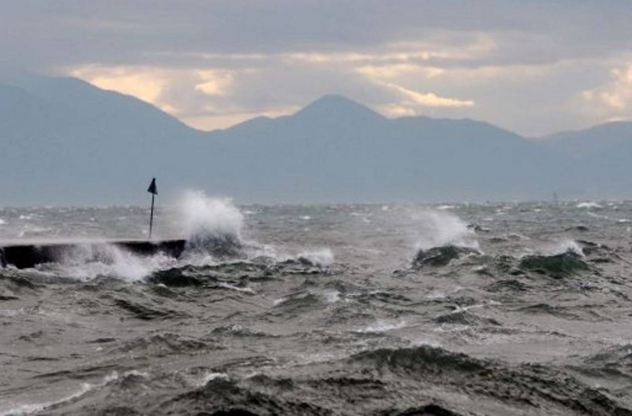 Νεφώσεις και ισχυροί βοριάδες στα πελάγη