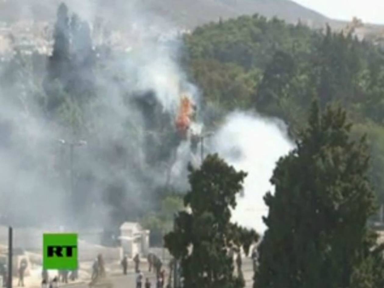 ΤΩΡΑ: Φωτιά στον Εθνικό Κήπο (φωτό)