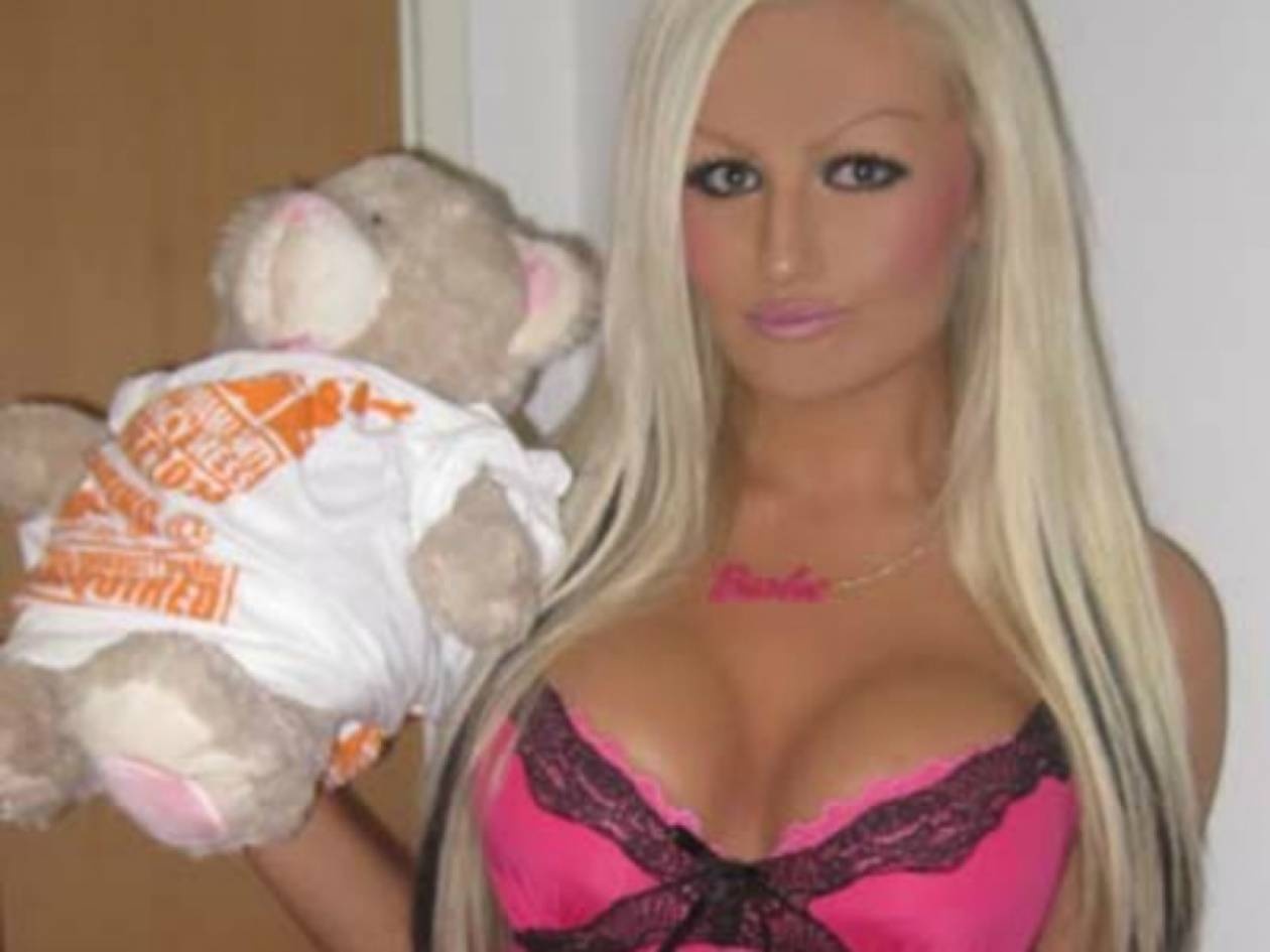 Κούκλες που μας θυμίζουν Barbie! (pics)