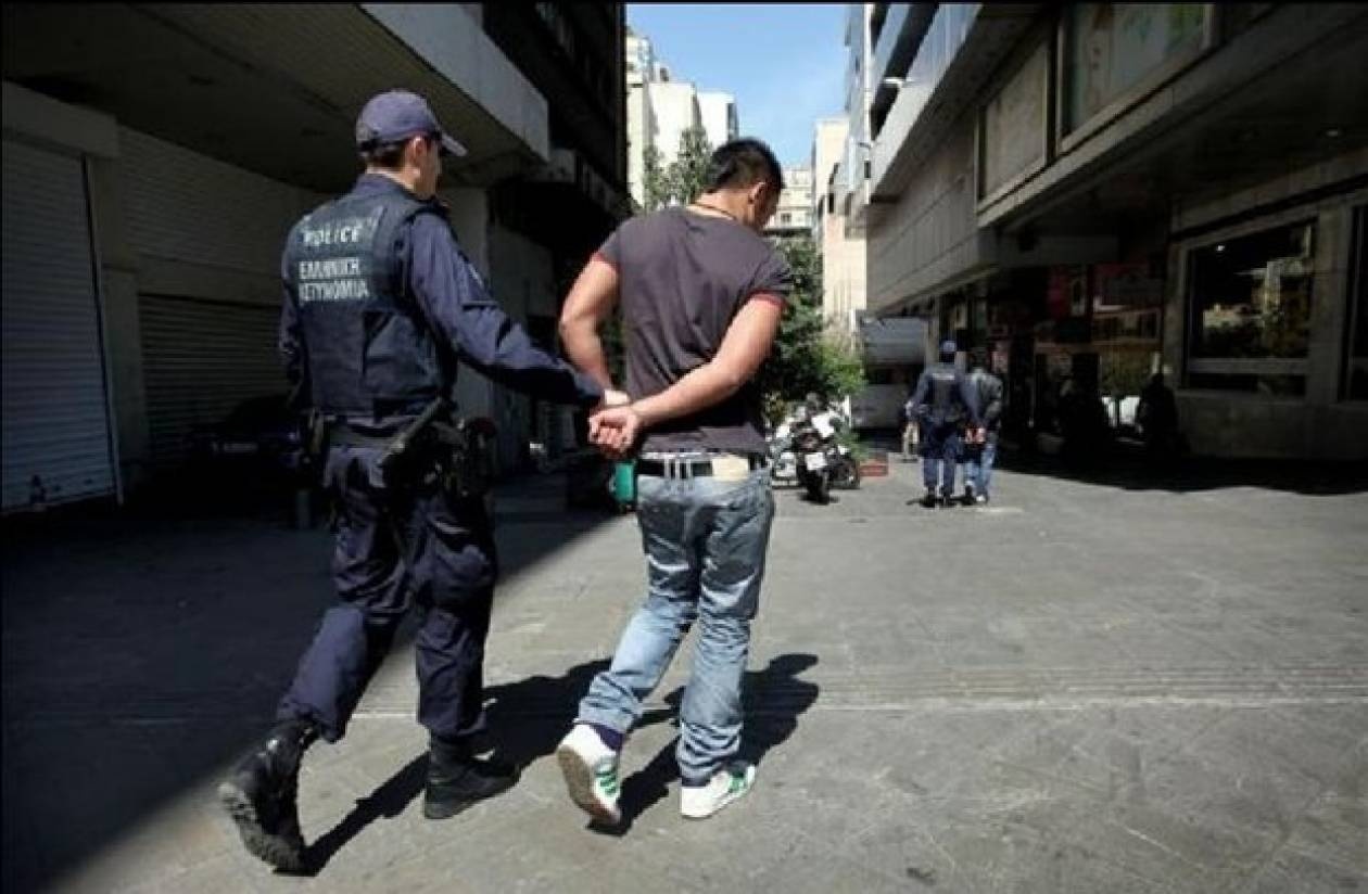 Λαμία: Στο αυτόφωρο 11 ενήλικοι μαθητές
