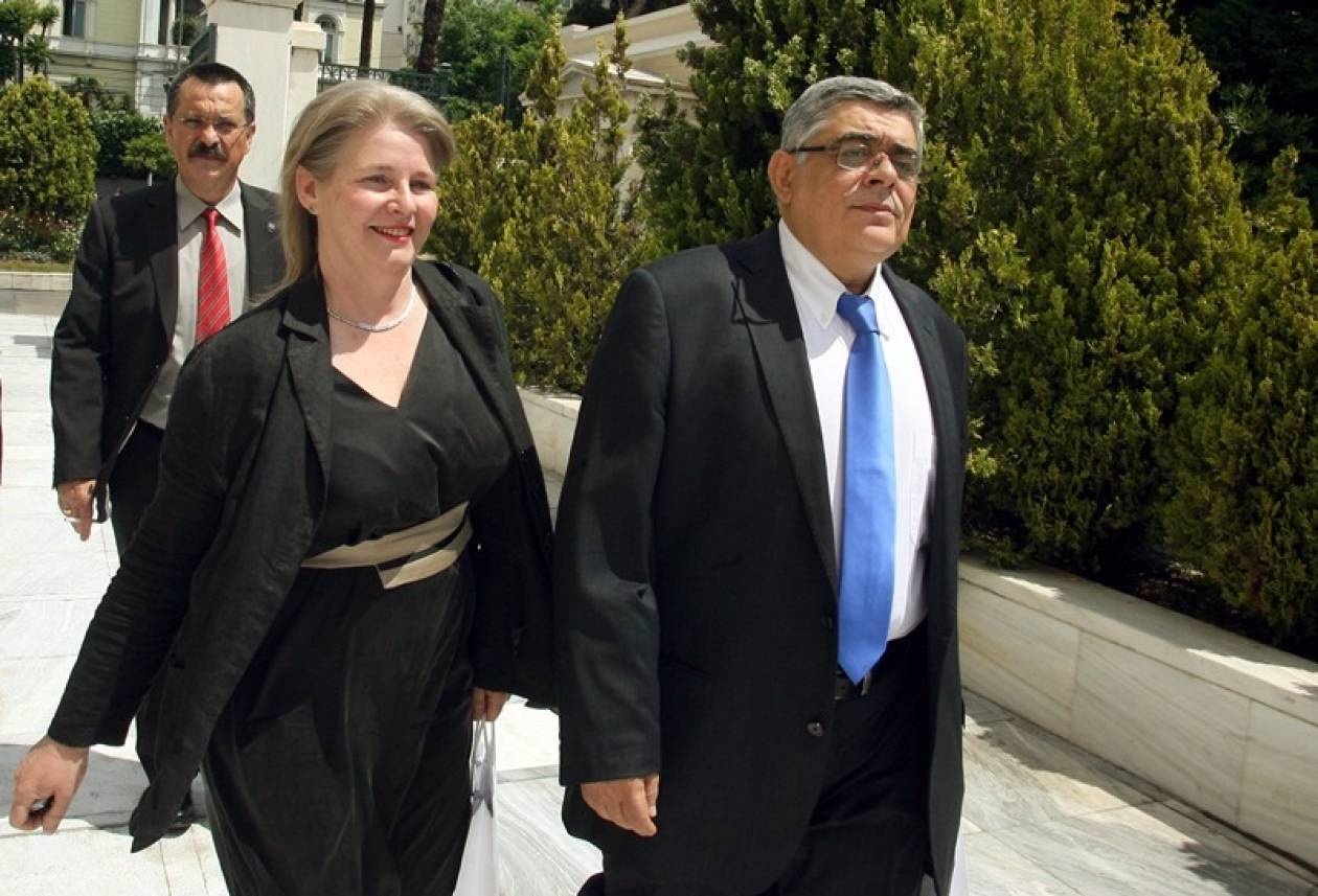 Ζητούν διαγραφή της Ζαρούλια