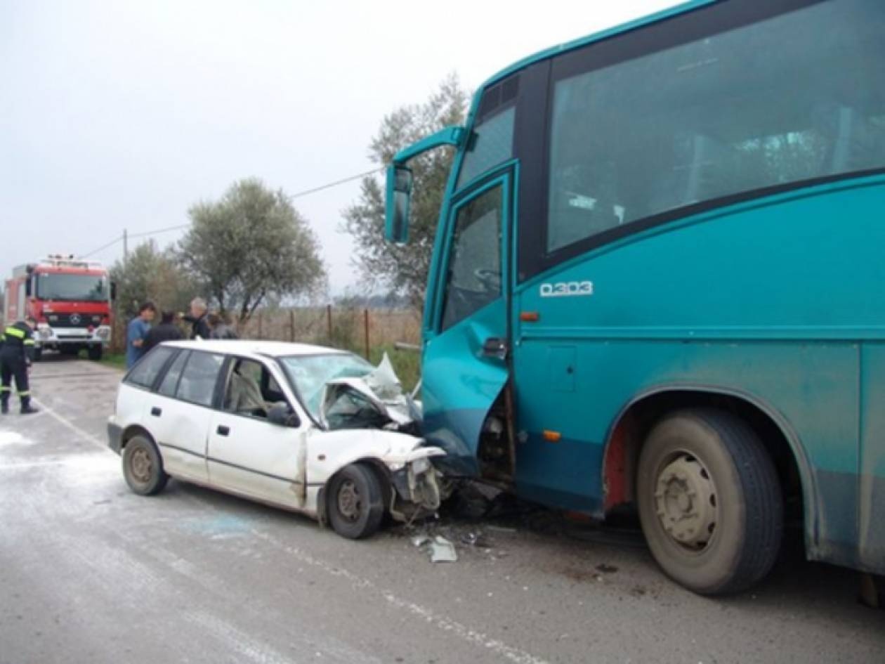 Kτελ συγκρούστηκε με αυτοκίνητο στην Άρτα