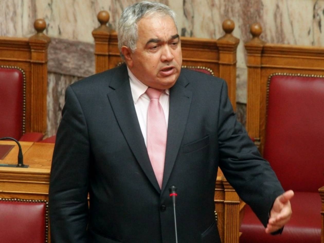 Στο «σφυρί» 1.225 ακίνητα του στρατού