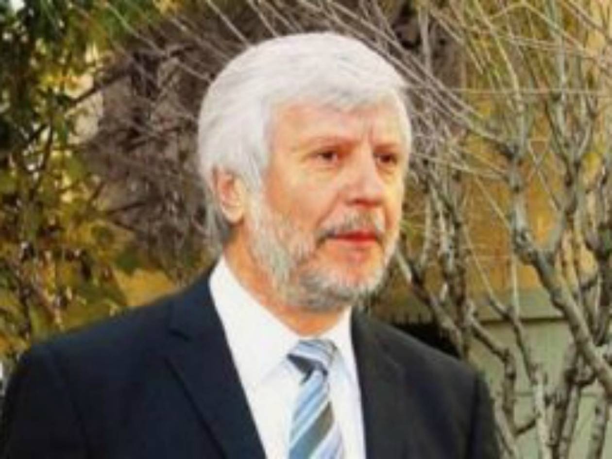 Ο Πέτρος Τατούλης απέλυσε την κόρη του!