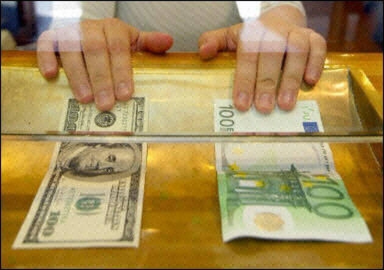 Το ευρώ διαμορφώνεται στα 1,3284 δολ.