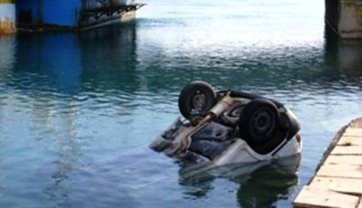 Όχημα βρέθηκε στη θάλασσα στο Ζούμπερι