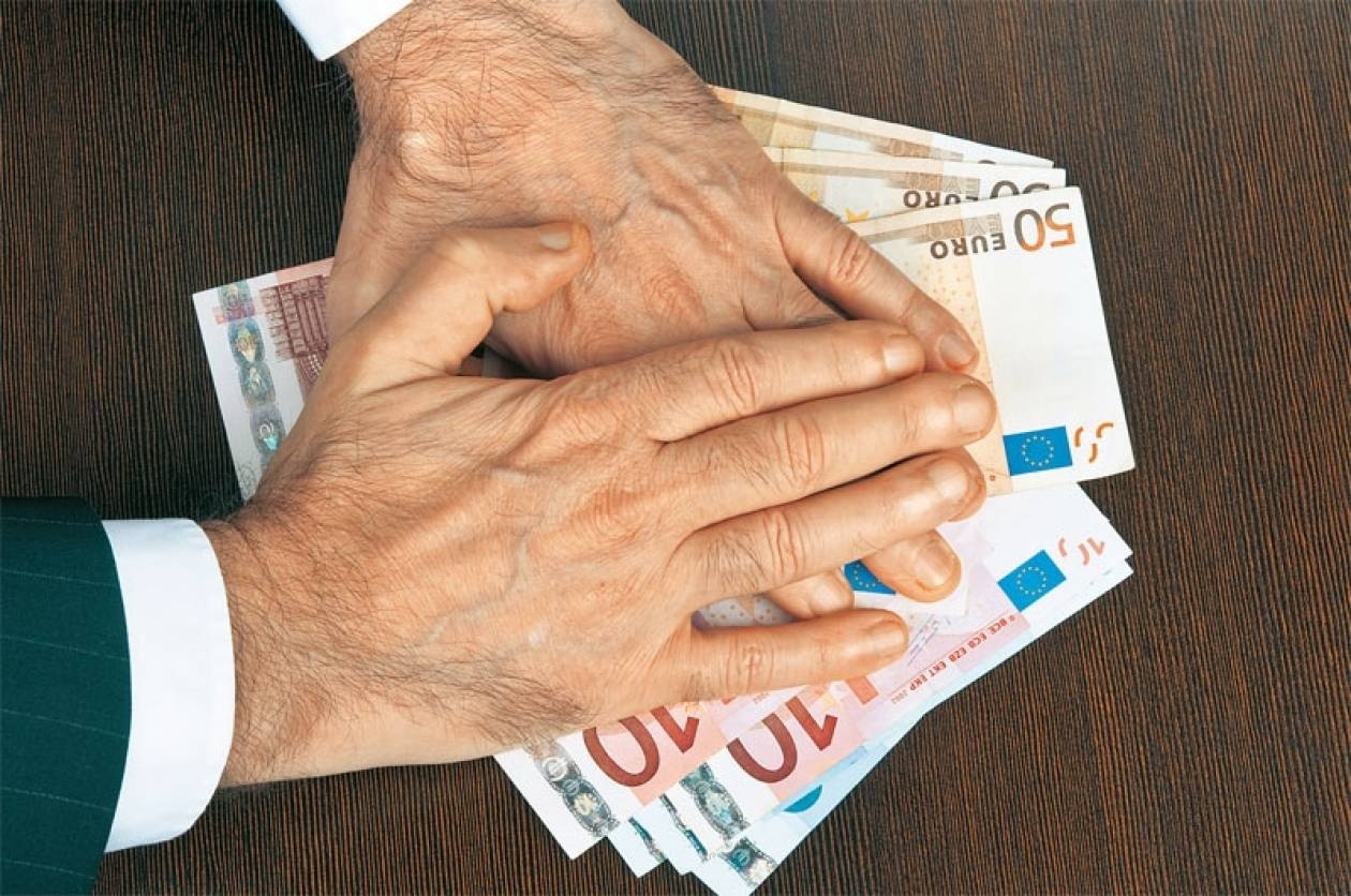 Άρον άρον φεύγουν οι Ρώσοι καταθέτες