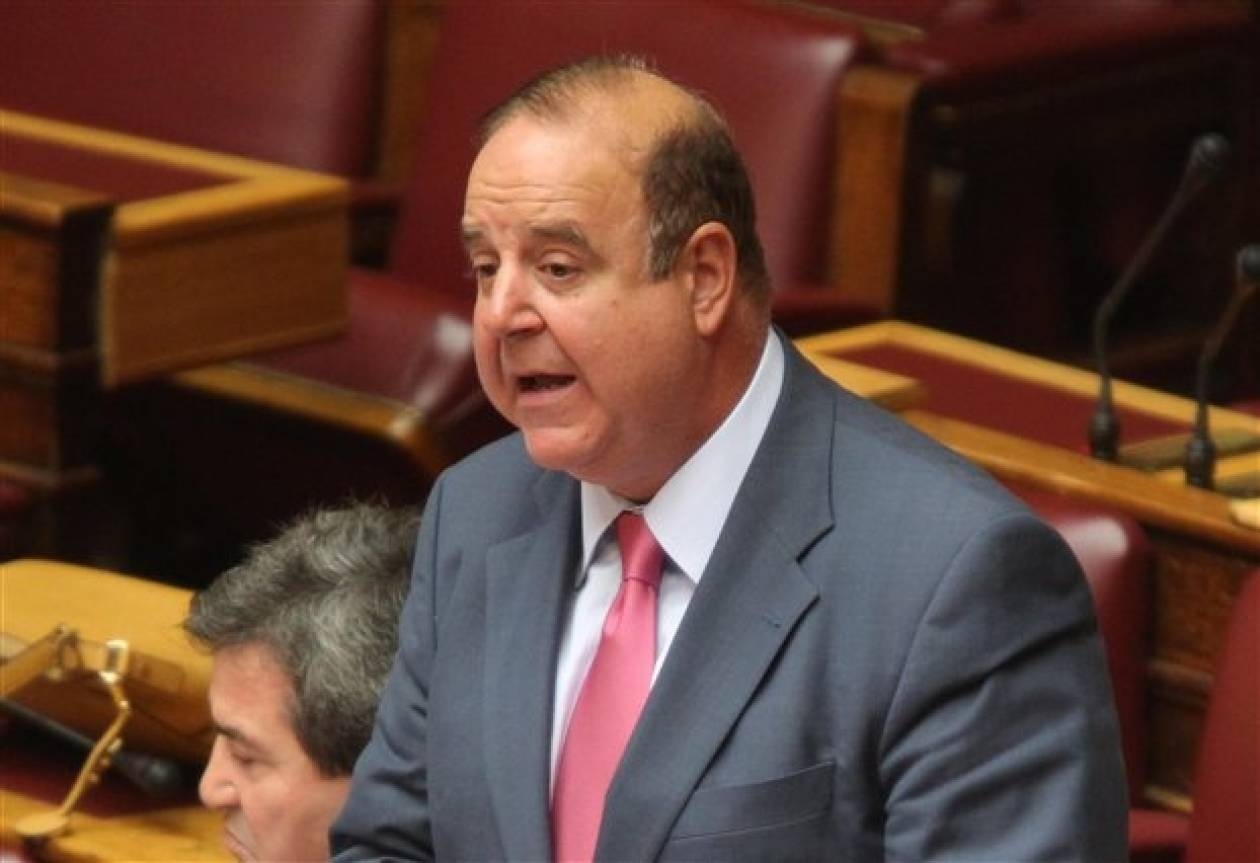 Χαϊκάλης: Ο Κ. Παπούλιας είναι στον κόσμο του!
