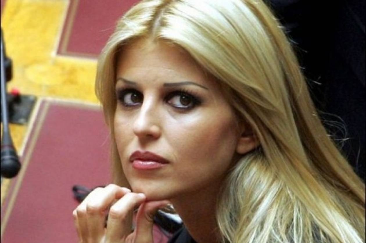 Δύσκολες ώρες για την Έλενα Ράπτη
