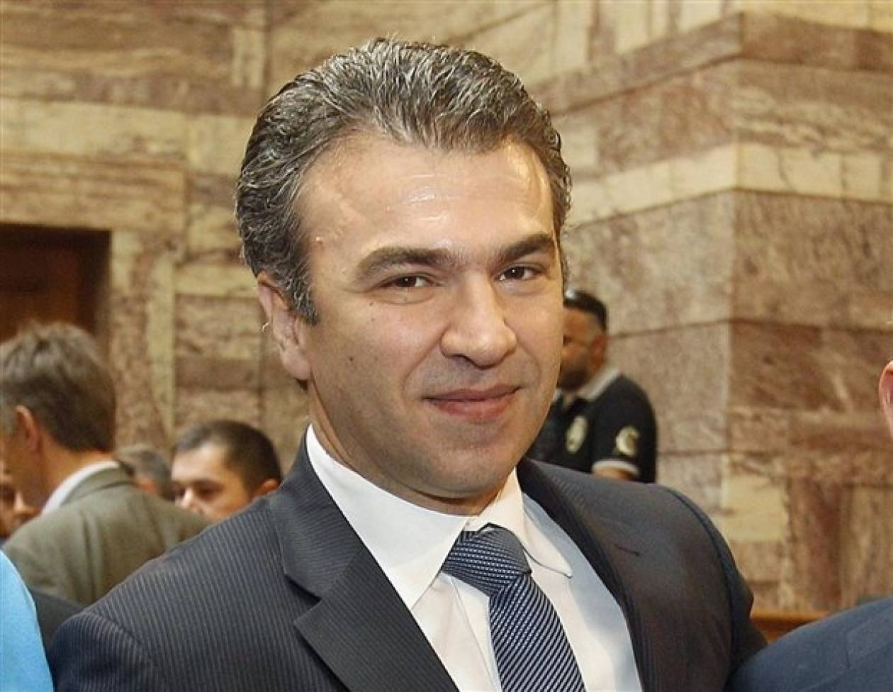 Υπό του μηδενός το κόμμα Ζώη