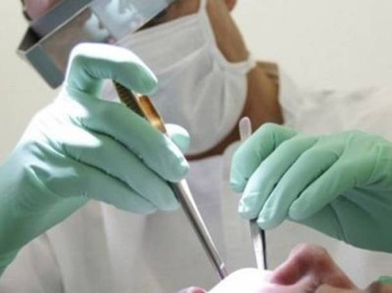 Οδοντίατρος «ξεχνούσε» να κόψει…