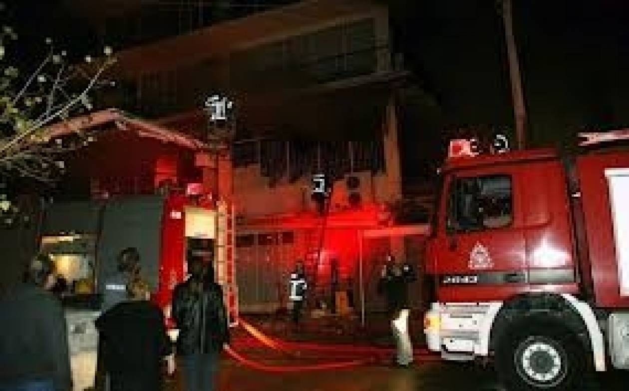 Πυρκαγιά σε αποθήκη στου Ρέντη