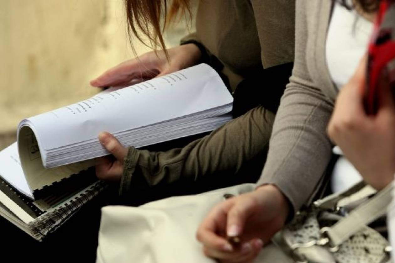 Το απίστευτο γραπτό στα Θρησκευτικά που κάνει το γύρο του Internet!