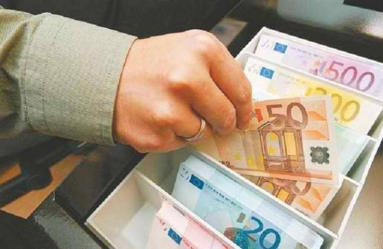 Στην έξοδο 12.500 τραπεζικοί υπάλληλοι