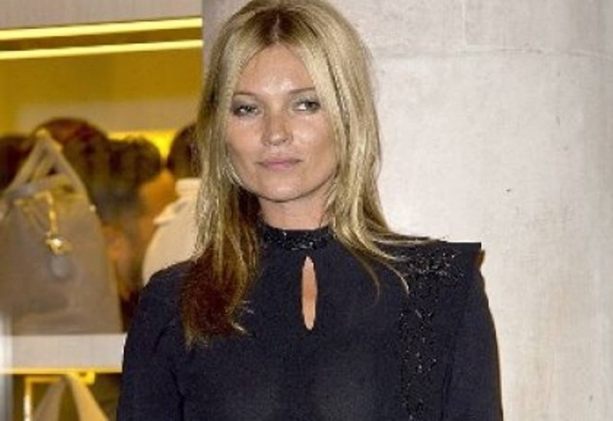 Δείτε την Kate Moss λιώμα από το ποτό!
