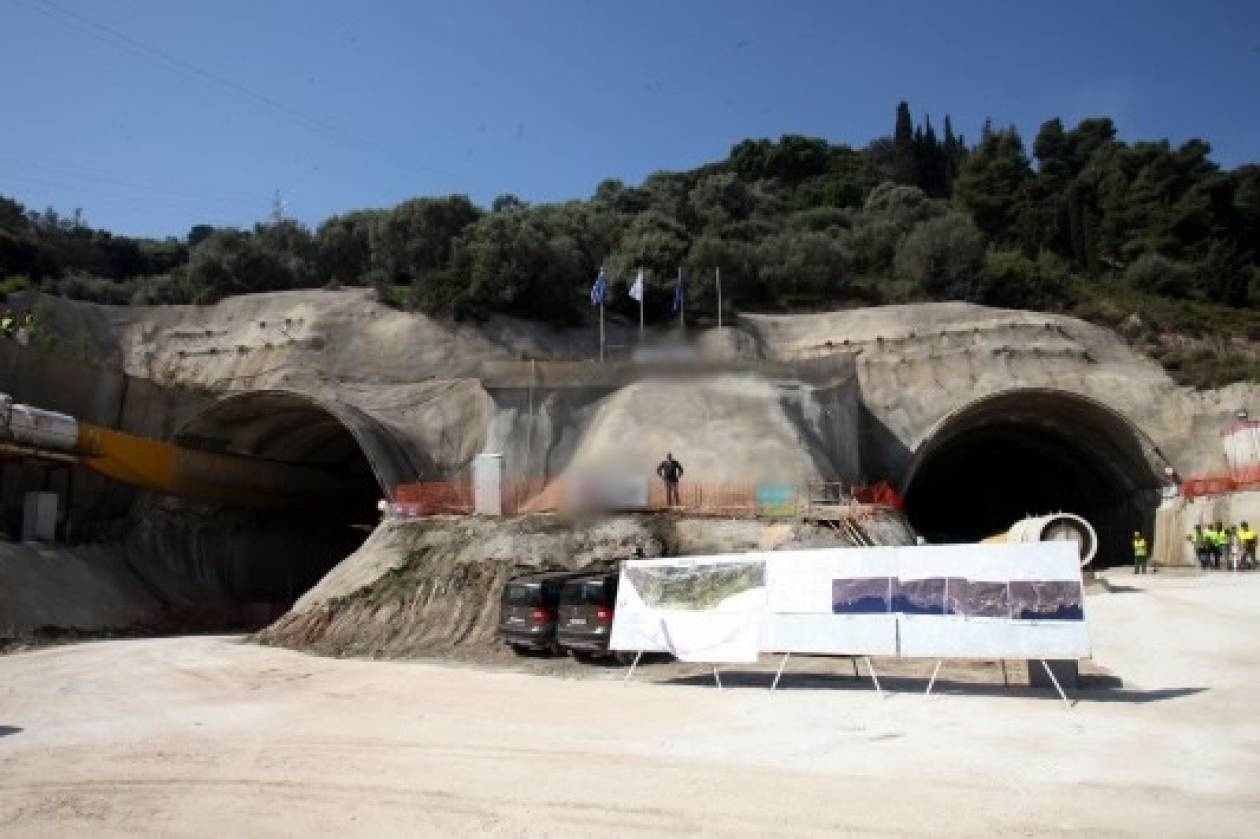 Παύεται το ΔΣ του Ταμείου Οδοποιίας