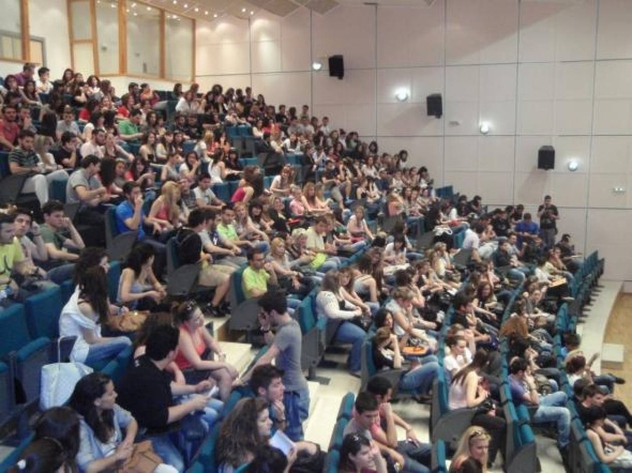 Χάνουν το εξάμηνο οι φοιτητές