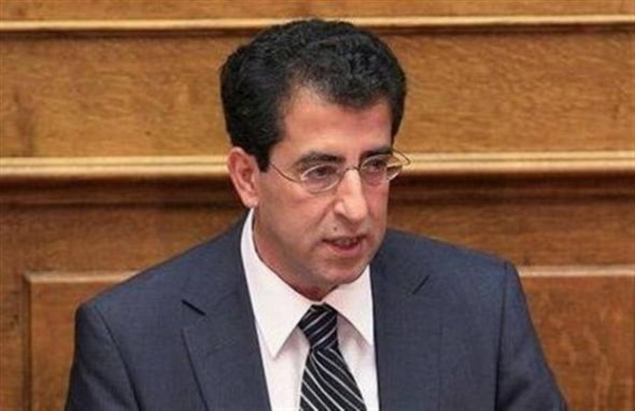 Καρύδης: Η κυρία Τζάκρη άργησε λίγο...