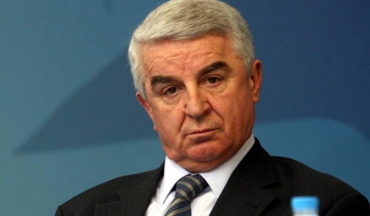 Τον μπελά του βρήκε...ο Θανάσης Μπούρας!