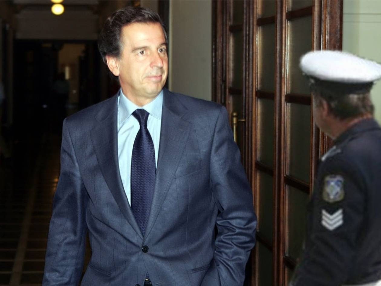 Συνελήφθη ο πρώην υπουργός Μιχάλης Λιάπης (vid)