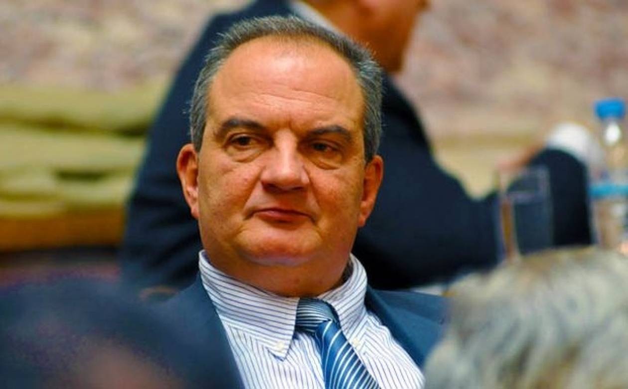 Μαϊμουδιές «ειδήσεις» για τον Καραμανλή…