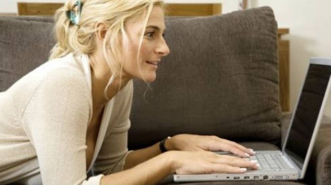 Ηράκλειο: Έχασε την επιμέλεια του παιδιού της λόγω διαδικτύου