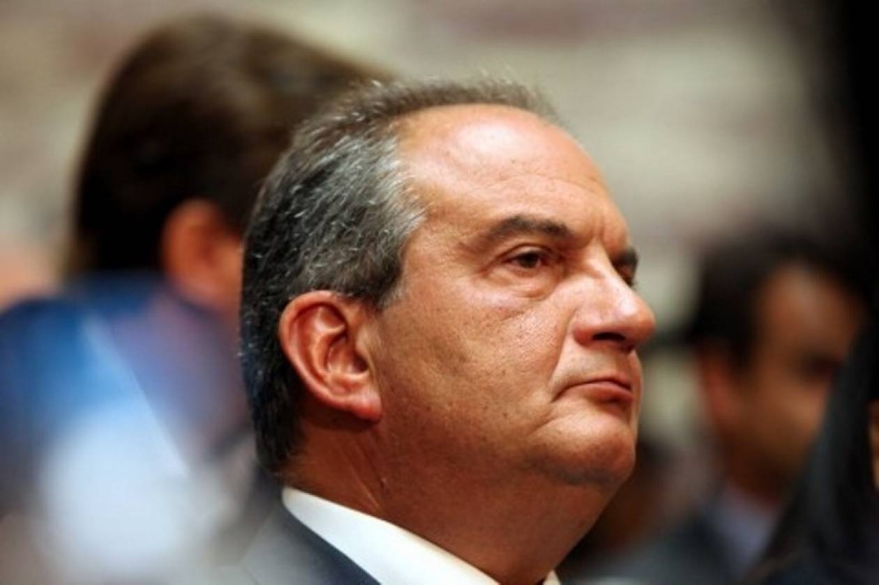 Γιατί ο Καραμανλής δεν πήγε στο Μέγαρο